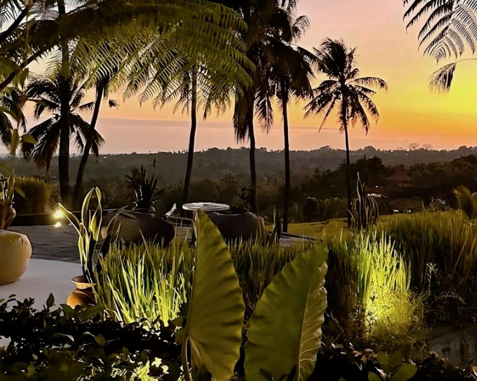 Omantra Home Bali Singaraja Esterno foto