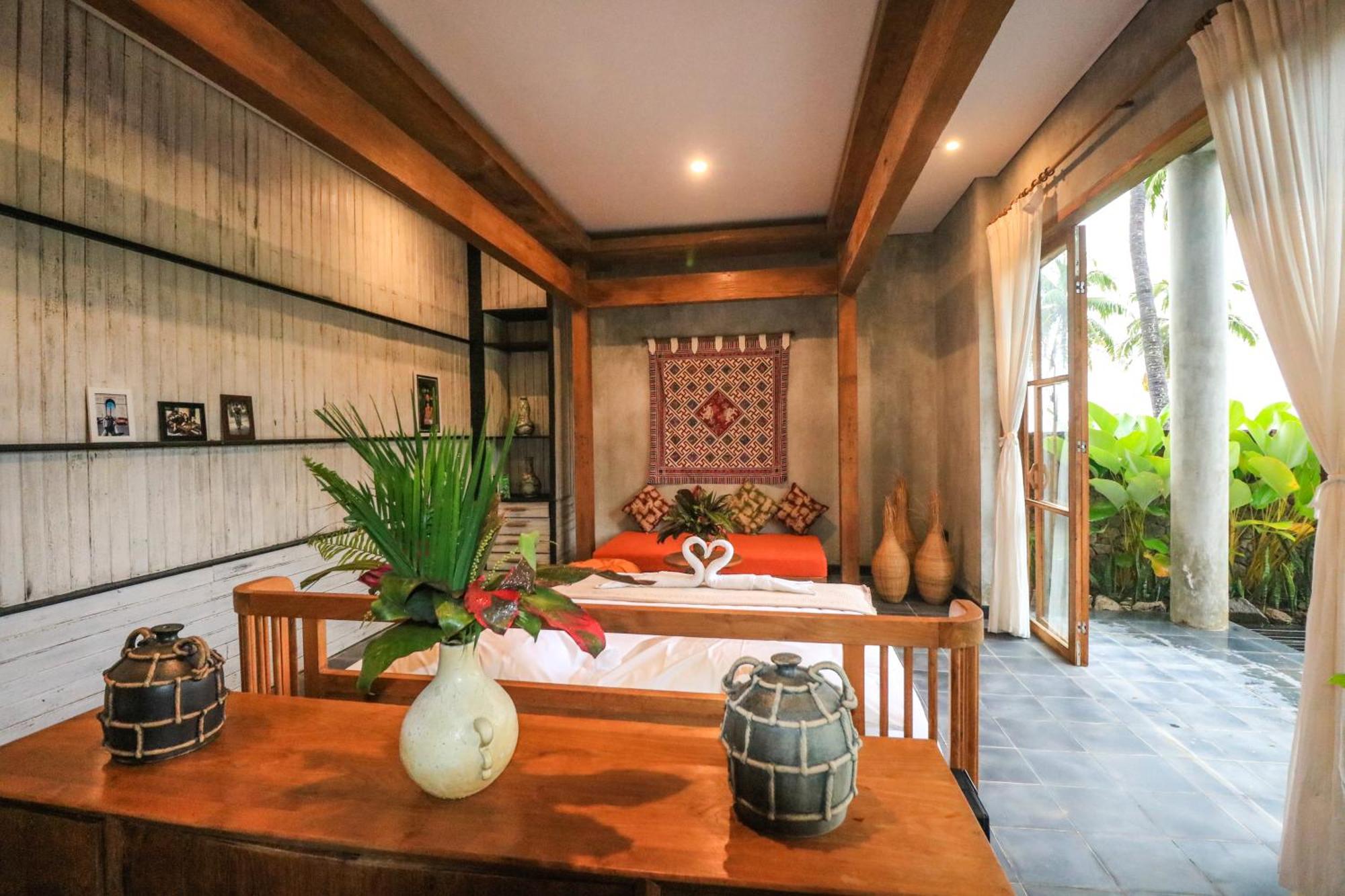 Omantra Home Bali Singaraja Esterno foto