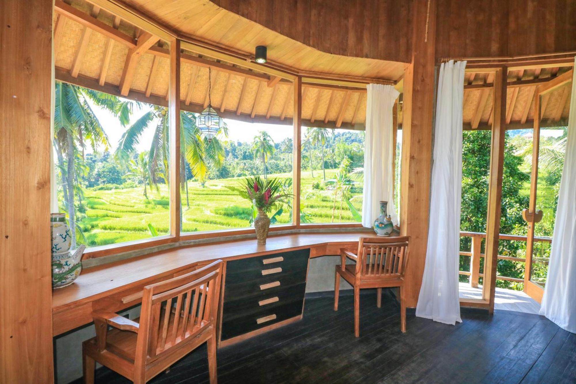 Omantra Home Bali Singaraja Esterno foto